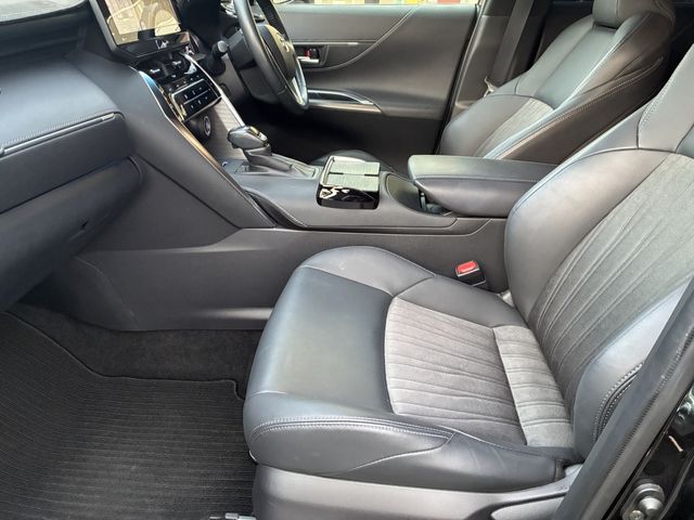 TOYOTA HARRIER 4WD 2021 Image 31