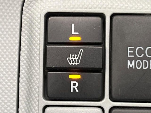 TOYOTA AQUA 2013 Image 31