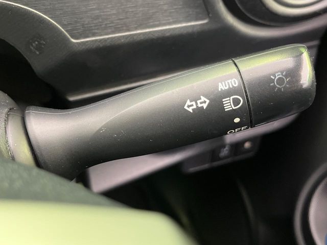 TOYOTA AQUA 2013 Image 31