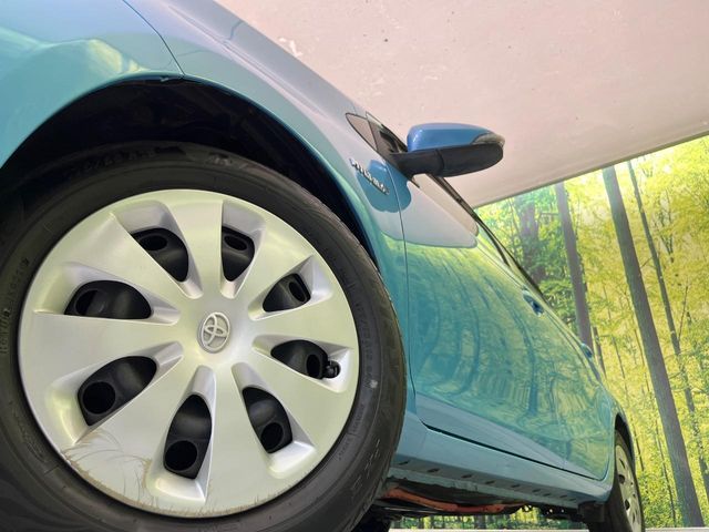 TOYOTA AQUA 2013 Image 31