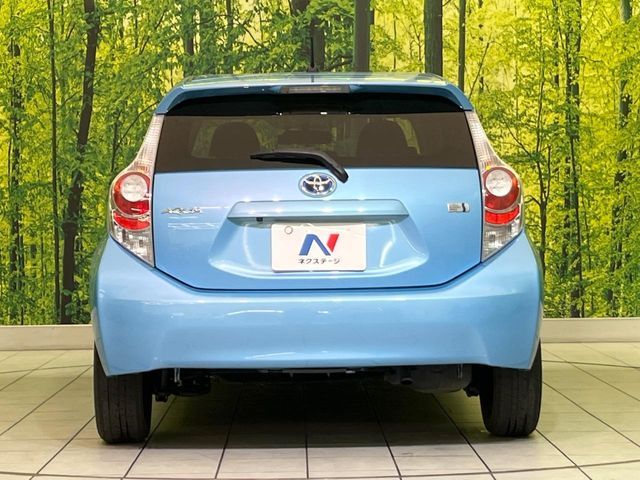 TOYOTA AQUA 2013 Image 31