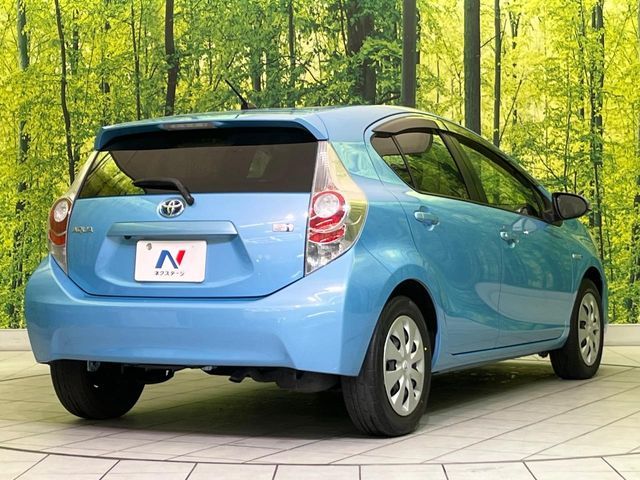 TOYOTA AQUA 2013 Image 31