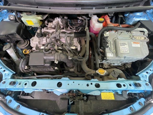 TOYOTA AQUA 2013 Image 31