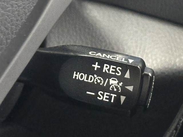 TOYOTA C-HR 2017 Image 31