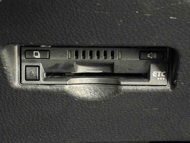 TOYOTA C-HR 2017 Image 31