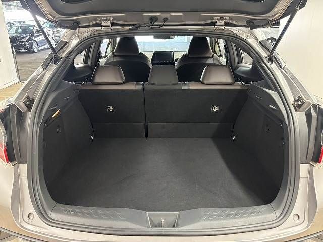 TOYOTA C-HR 2017 Image 31