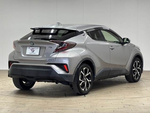 TOYOTA C-HR 2017 Image 31