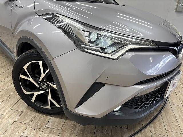 TOYOTA C-HR 2017 Image 31