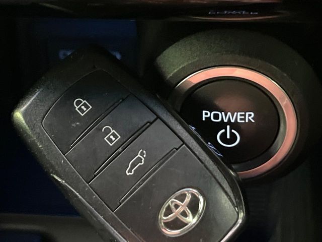 TOYOTA HARRIER HYBRID 2023 Image 31