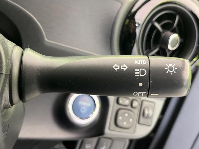 TOYOTA AQUA 2015 Image 31