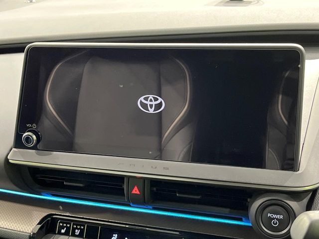 TOYOTA PRIUS 4WD 2023 Image 31
