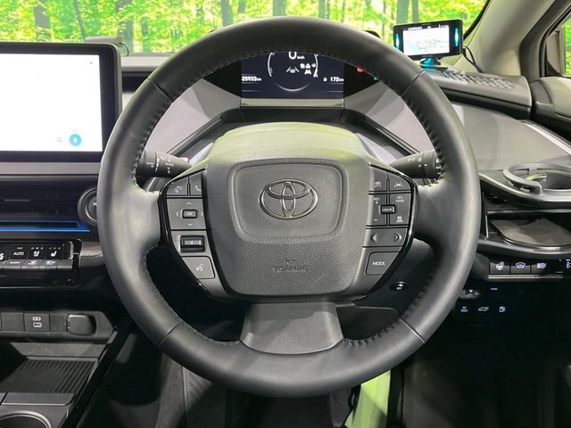 TOYOTA PRIUS 4WD 2023 Image 31