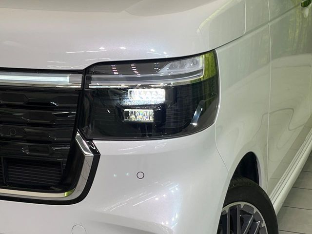 HONDA N BOX CUSTOM 2023 Image 31