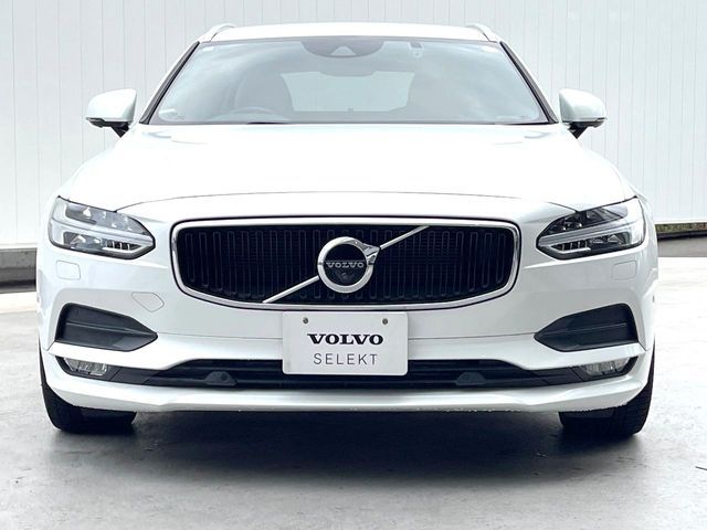 VOLVO V90 2018 Image 31