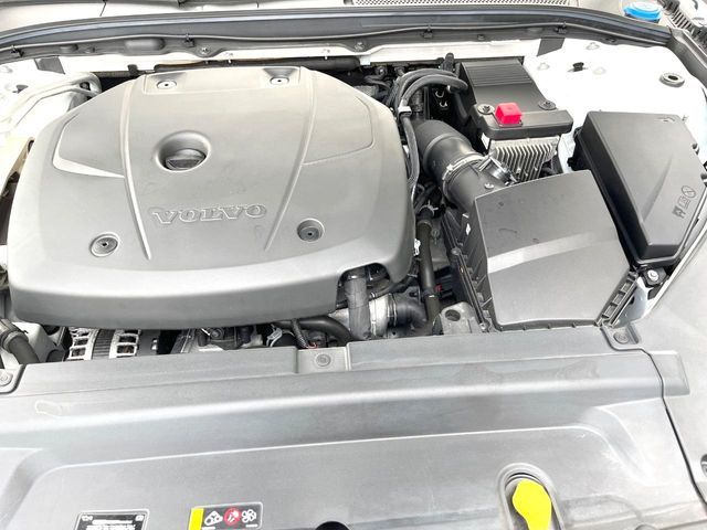 VOLVO V90 2018 Image 31