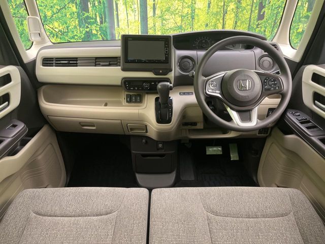 HONDA N BOX 2017 Image 31