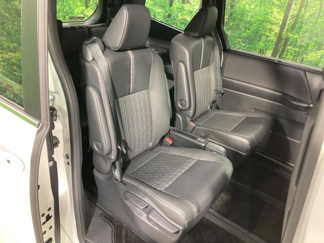 TOYOTA NOAH HYBRID 2024 Image 31