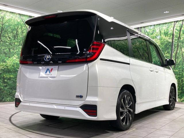 TOYOTA NOAH HYBRID 2024 Image 31