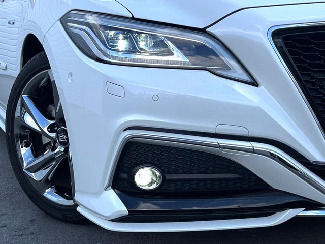 TOYOTA CROWN SEDAN HYBRID 2019 Image 31