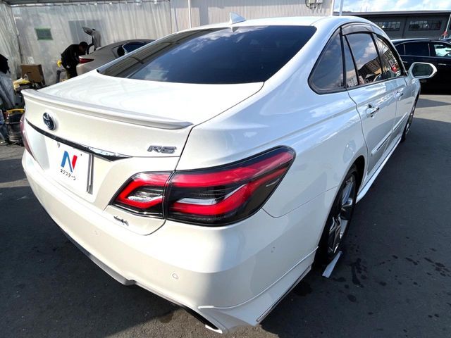 TOYOTA CROWN SEDAN HYBRID 2019 Image 31