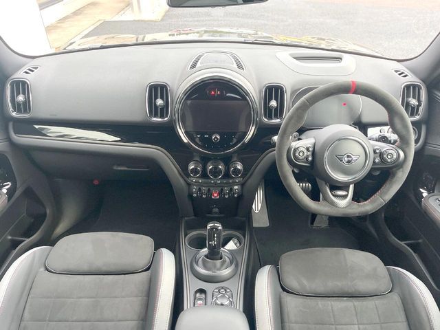 BMW MINI CROSSOVER 2022 Image 31