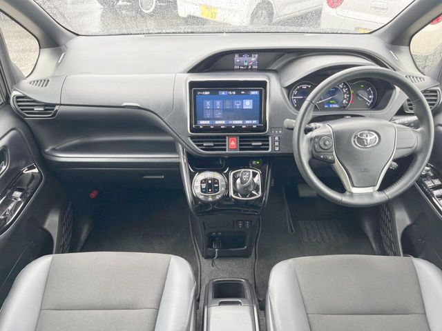 TOYOTA NOAH HYBRID 2020 Image 31