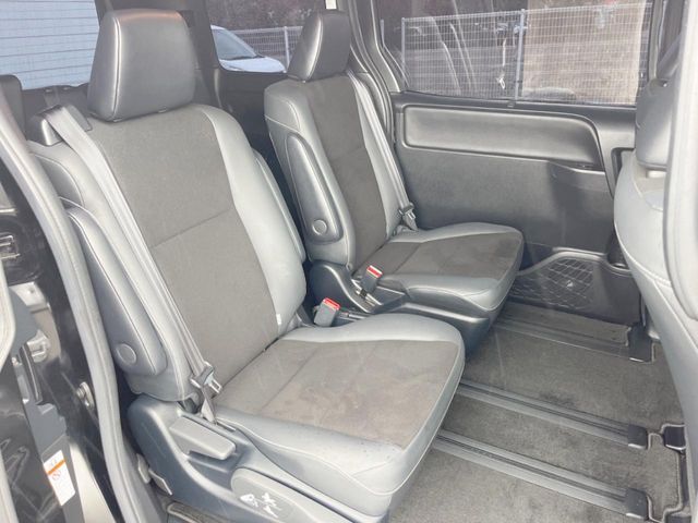 TOYOTA NOAH HYBRID 2020 Image 31