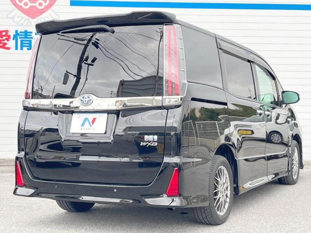 TOYOTA NOAH HYBRID 2020 Image 31