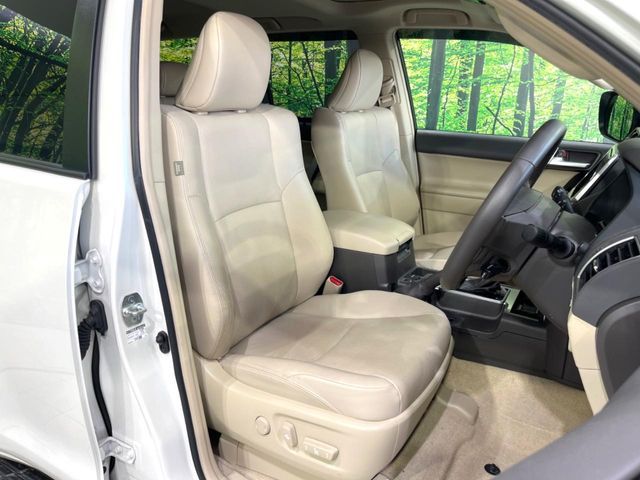 TOYOTA LANDCRUISER PRADO 2023 Image 31