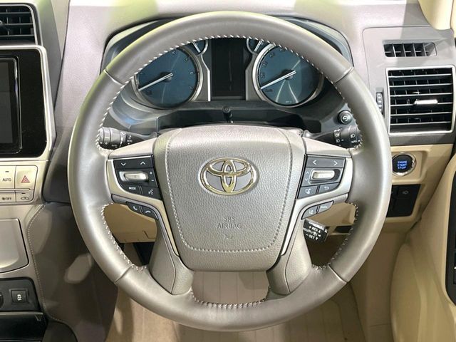 TOYOTA LANDCRUISER PRADO 2023 Image 31