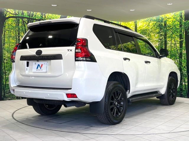TOYOTA LANDCRUISER PRADO 2023 Image 31
