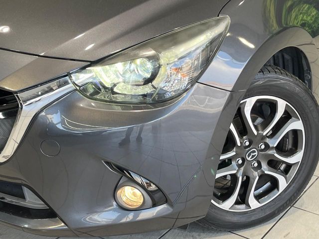 MAZDA DEMIO 2015 Image 31