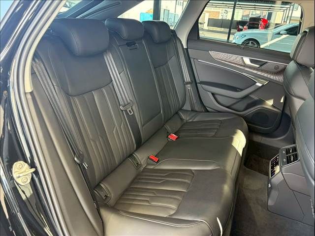 AUDI A6 AVANT 2021 Image 31