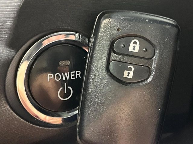 TOYOTA PRIUS 2010 Image 31