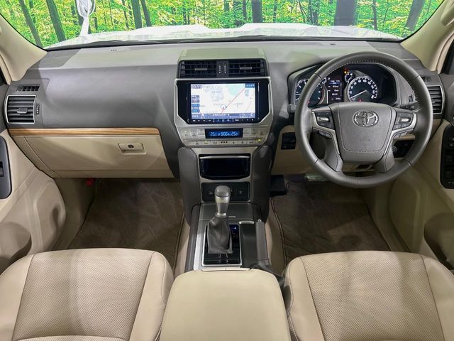 TOYOTA LANDCRUISER PRADO 2022 Image 31