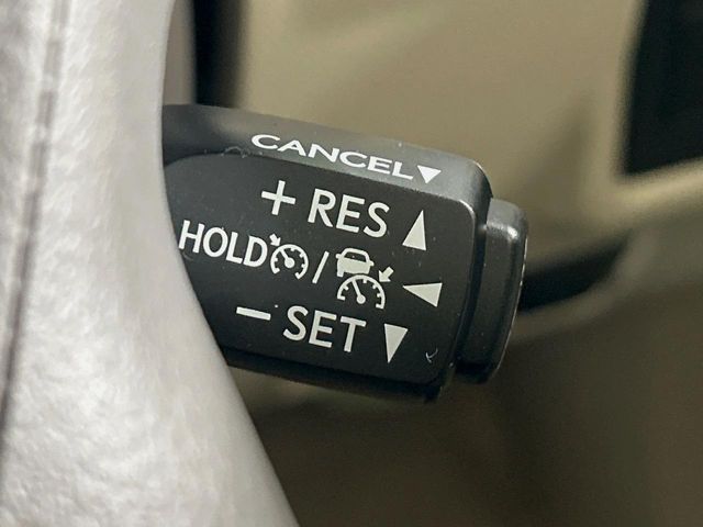 TOYOTA LANDCRUISER PRADO 2022 Image 31