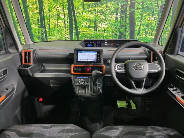 DAIHATSU TANTO FAN CROSS 4WD 2022 Image 31