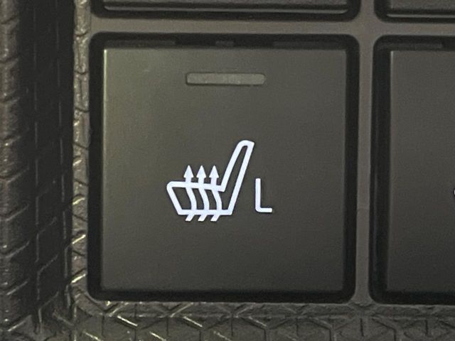 DAIHATSU TANTO FAN CROSS 4WD 2022 Image 31