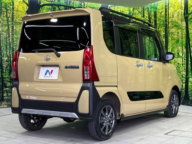 DAIHATSU TANTO FAN CROSS 4WD 2022 Image 31