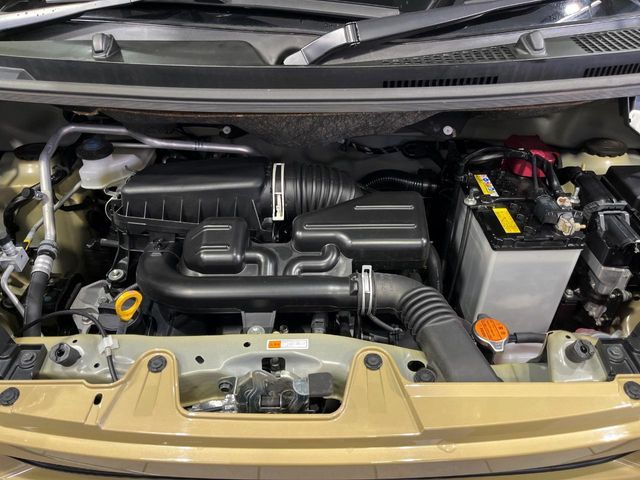 DAIHATSU TANTO FAN CROSS 4WD 2022 Image 31