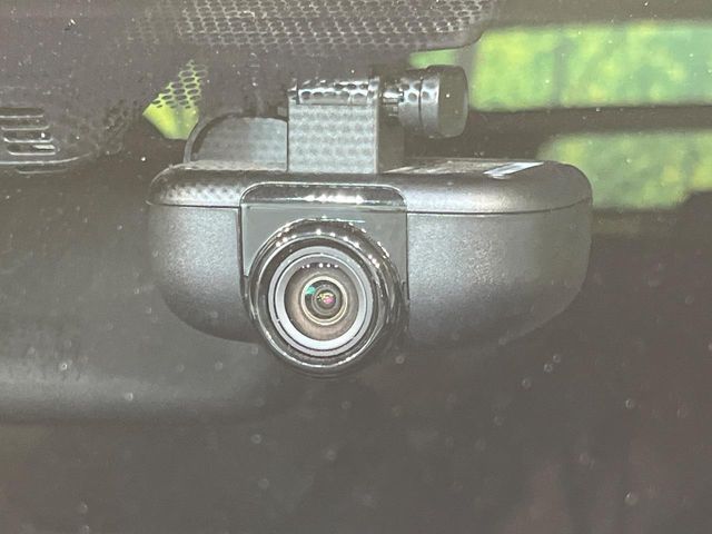 TOYOTA PRIUS 2019 Image 31