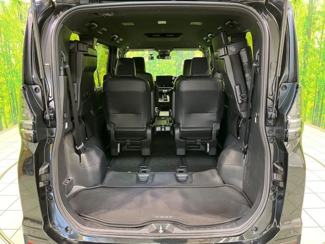 TOYOTA VOXY HYBRID 2023 Image 31