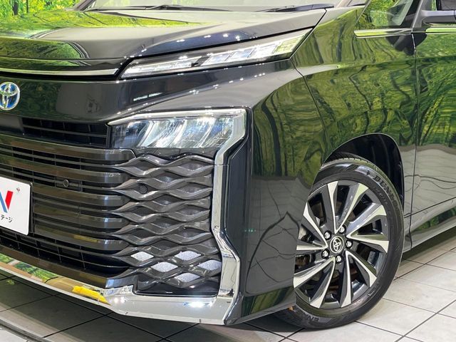 TOYOTA VOXY HYBRID 2023 Image 31