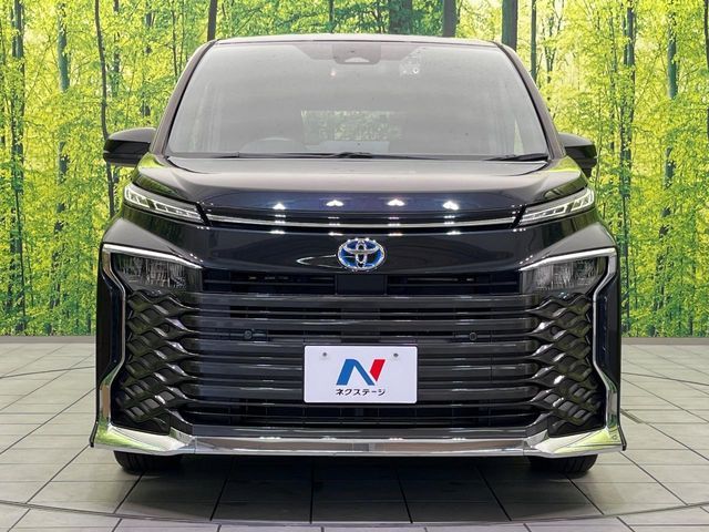 TOYOTA VOXY HYBRID 2023 Image 31