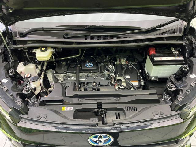 TOYOTA VOXY HYBRID 2023 Image 31