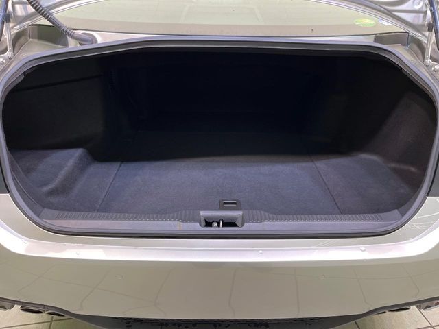 TOYOTA CROWN SEDAN HYBRID 2018 Image 31