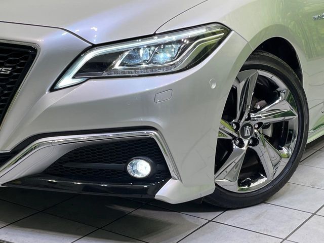 TOYOTA CROWN SEDAN HYBRID 2018 Image 31