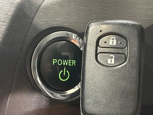 TOYOTA PRIUS 2010 Image 31