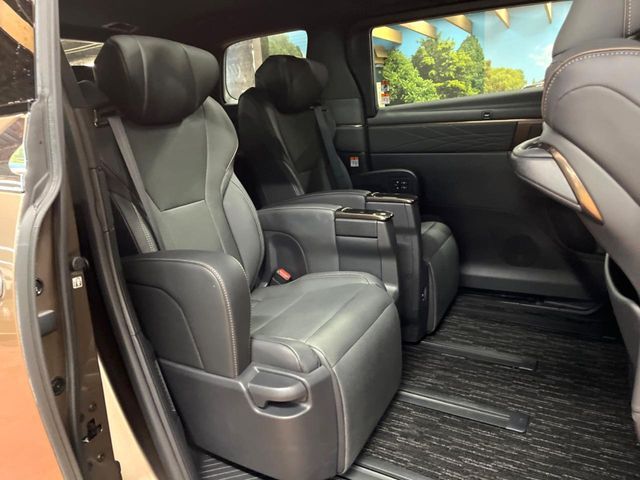 TOYOTA ALPHARD 2024 Image 31