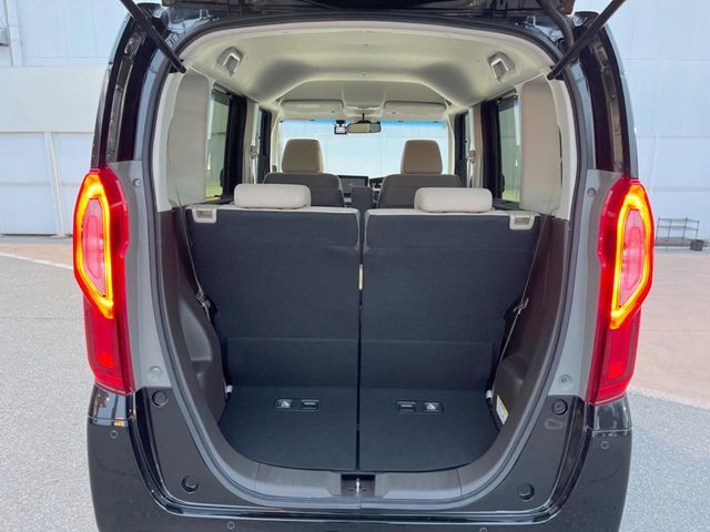 HONDA N BOX 2021 Image 31